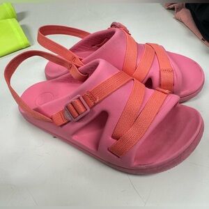 Chaco Kids size 6 Sandals